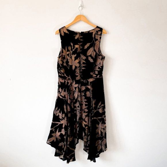 Ivanka Trump Black Velvet Floral Handkerchief-Hem Dress Sz 14 - Picture 8 of 12